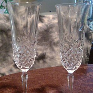 Pair - Cristal D'Arques Durand "MASQUERADE" Crystal Champagne Glasses 7 7/8"